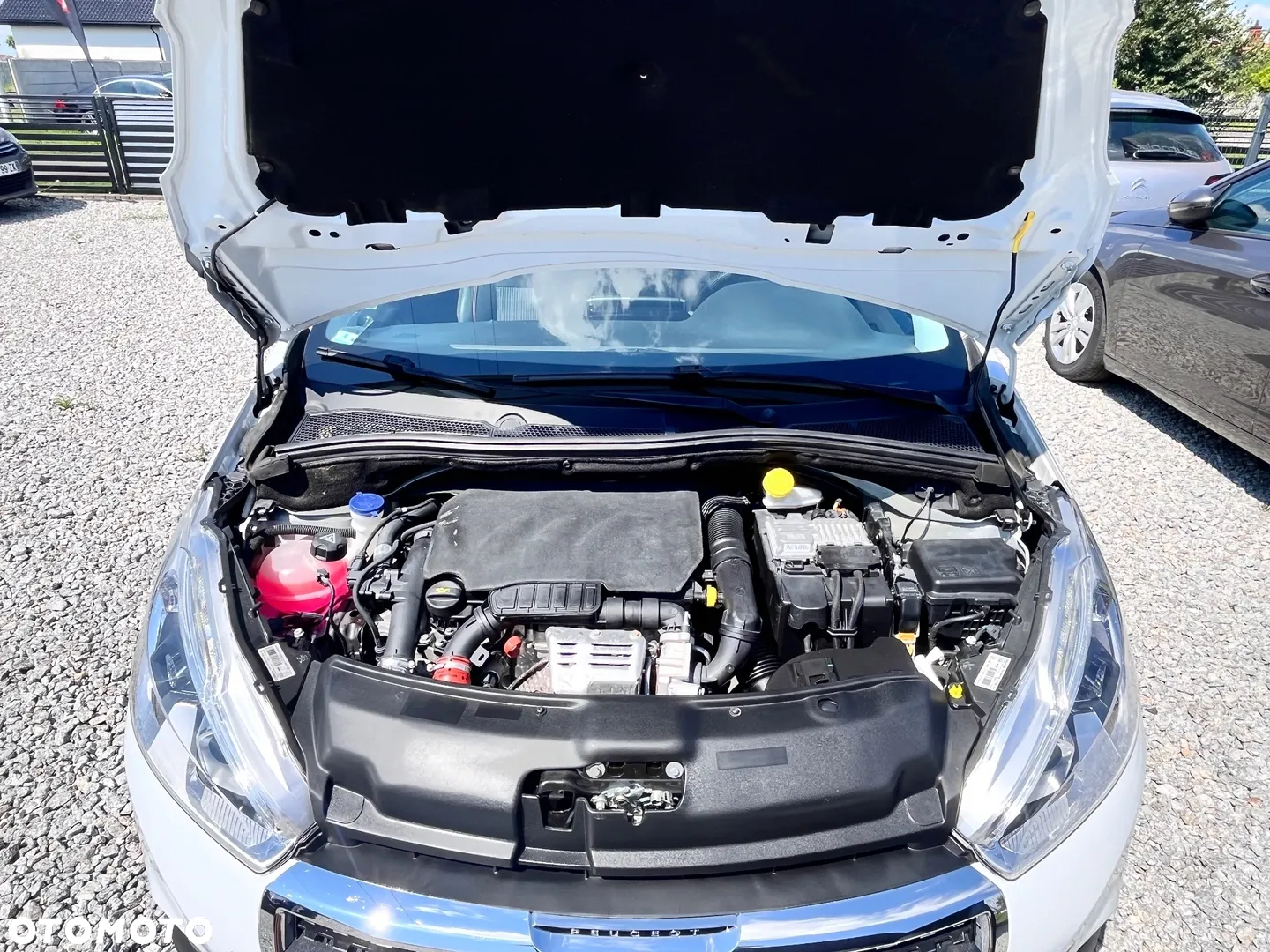 Peugeot 208 1.2 PureTech GPF Allure S&S EAT6 - 30