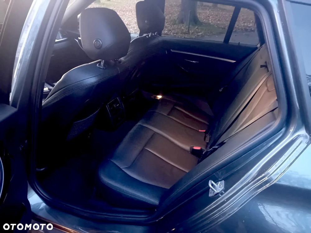 BMW Seria 3 320d Efficient Dynamics Sport Line shadow - 10