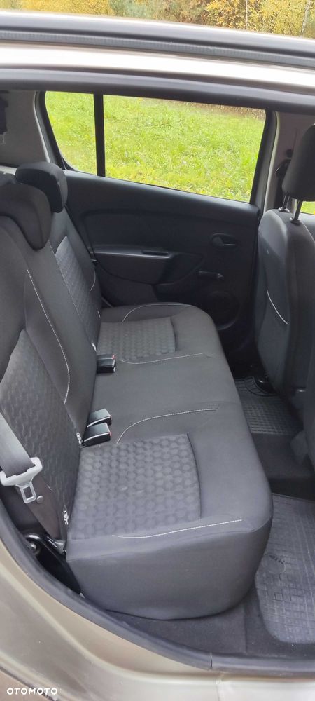 Dacia Sandero - 6
