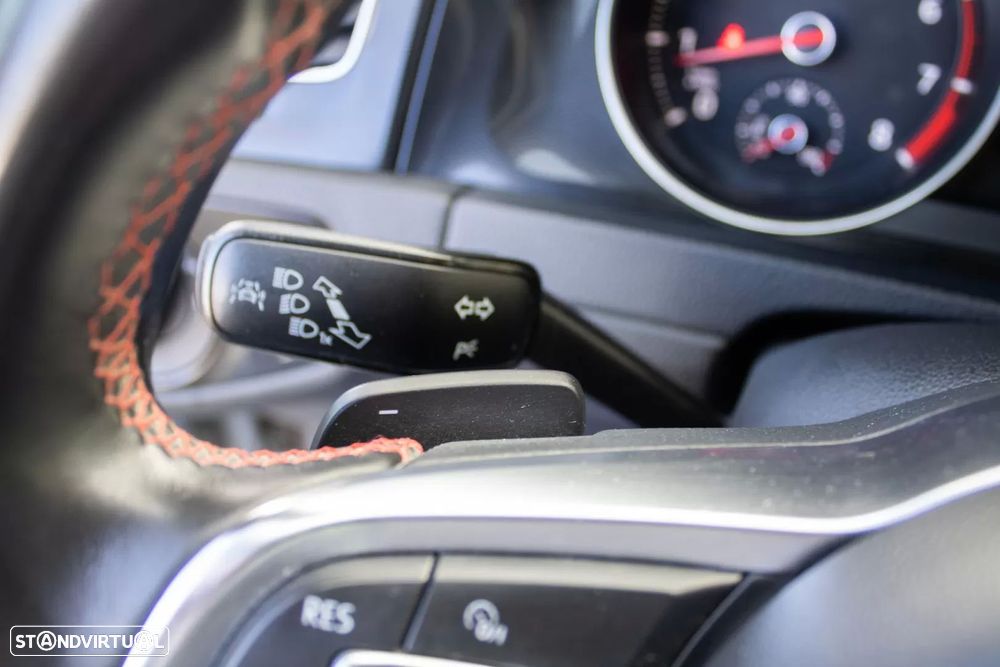 VW Golf 2.0 TSi GTi DSG - 21