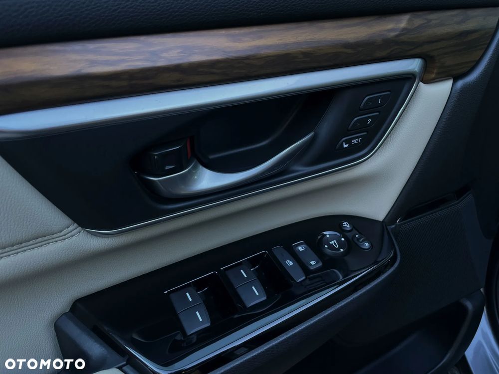 Honda CR-V 1.5 Executive (Honda Connect+) CVT - 32