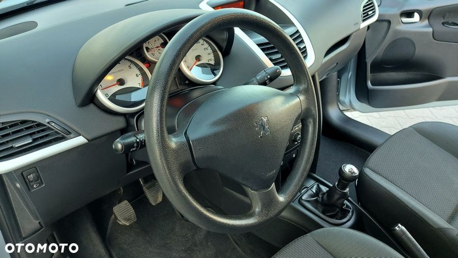 Peugeot 207 75 Tendance - 14