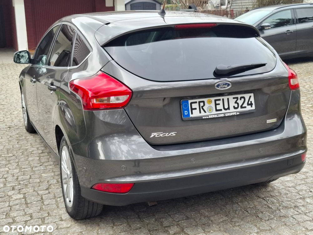 Ford Focus 1.0 EcoBoost Titanium - 11