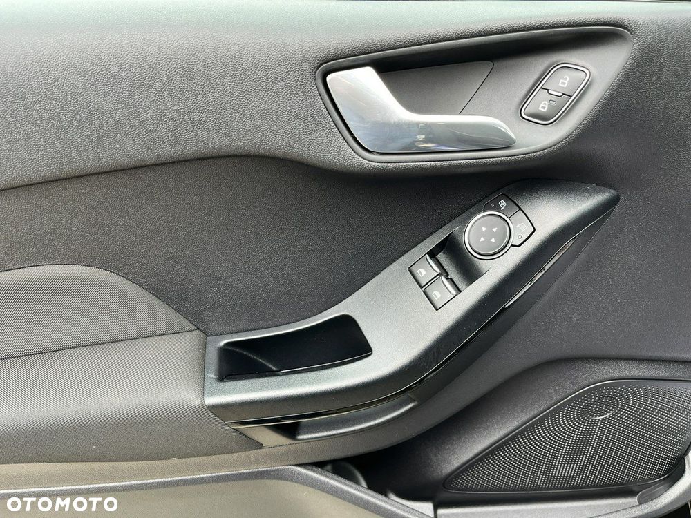 Ford Fiesta - 28