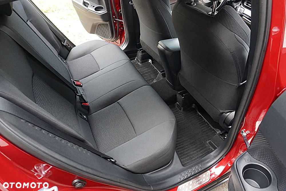 Toyota C-HR 1.2 Turbo Team Deutschland - 25