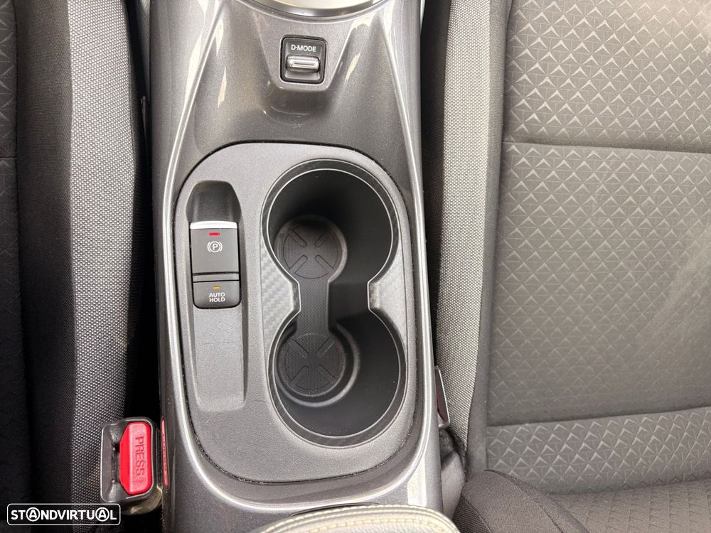 Nissan Juke 1.0 DIG-T N-Connecta - 32