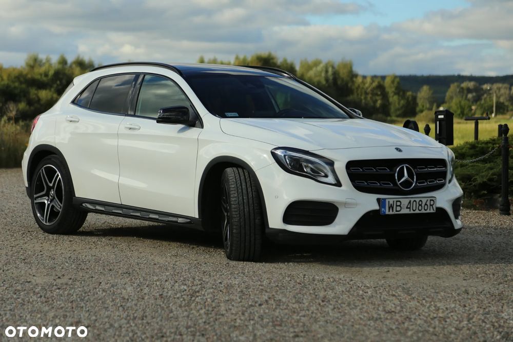 Mercedes-Benz GLA - 2