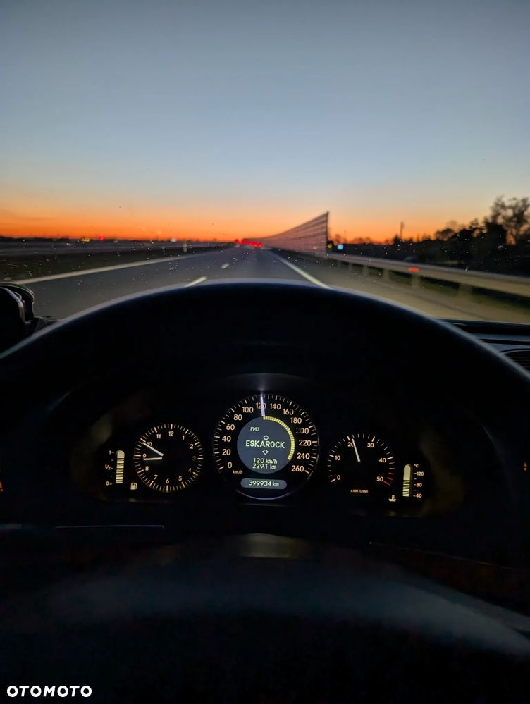 Mercedes-Benz Klasa E 220 CDI Elegance - 14