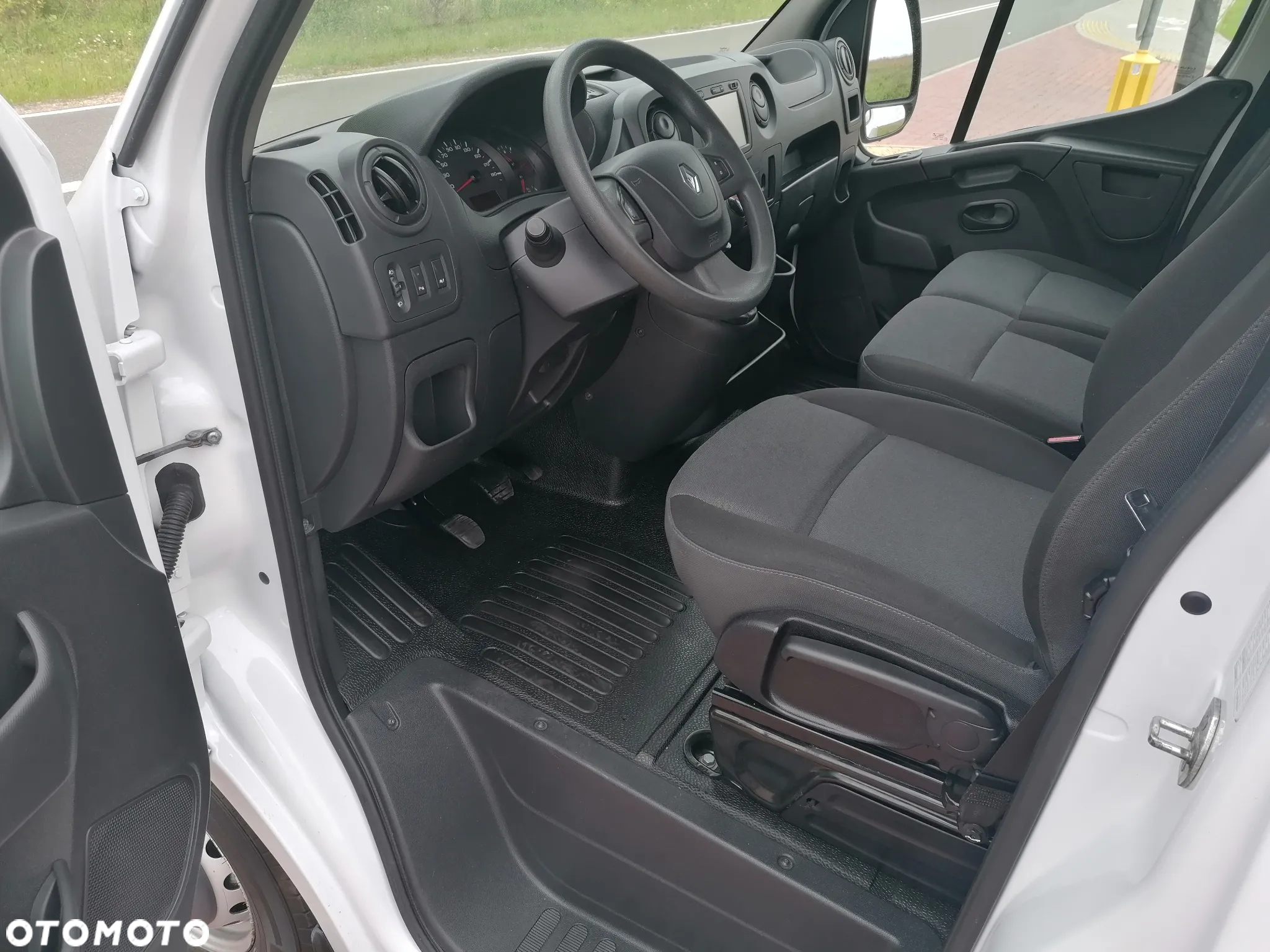 Renault Master - 11
