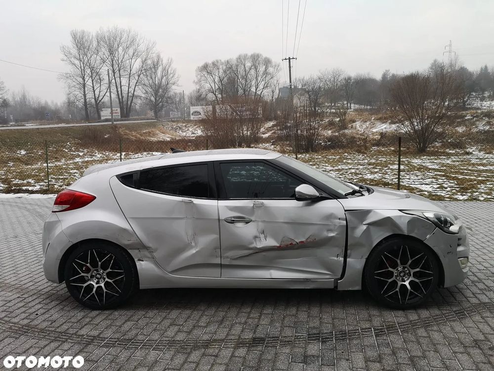 Hyundai Veloster 1.6 GDI Premium - 13