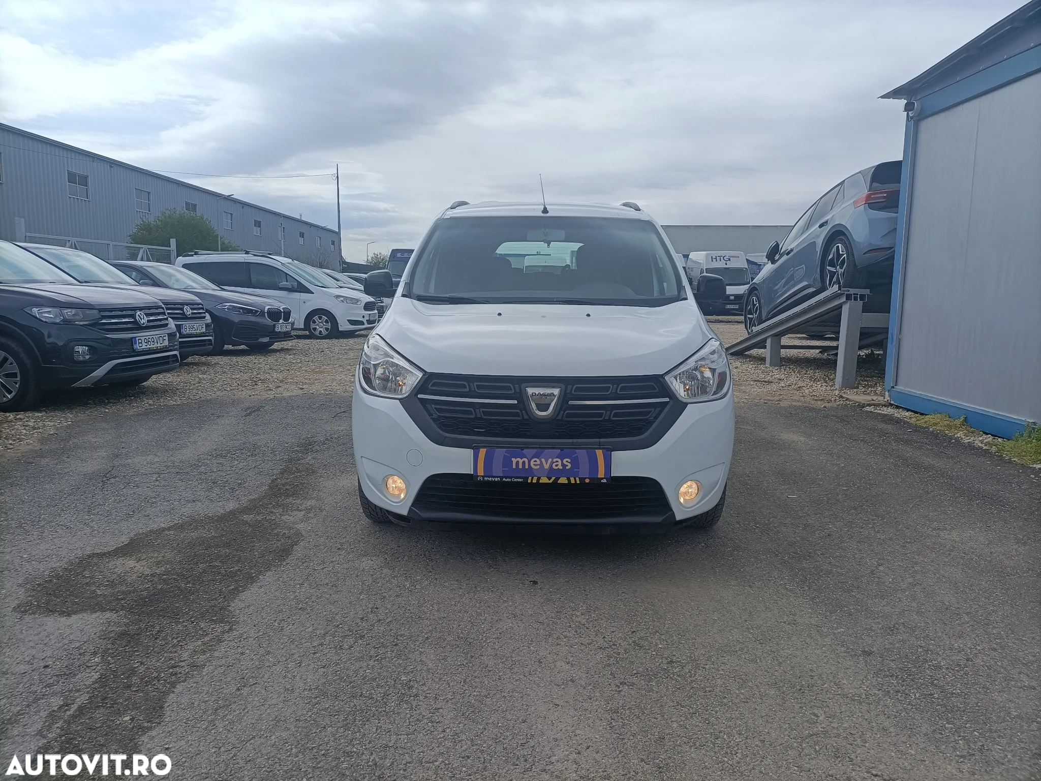 Dacia Lodgy 1.5 Blue dCi Laureate - 2