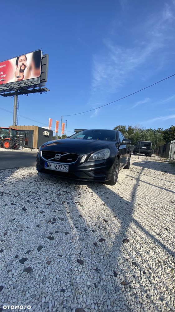 Volvo V60 D2 R-Design - 6