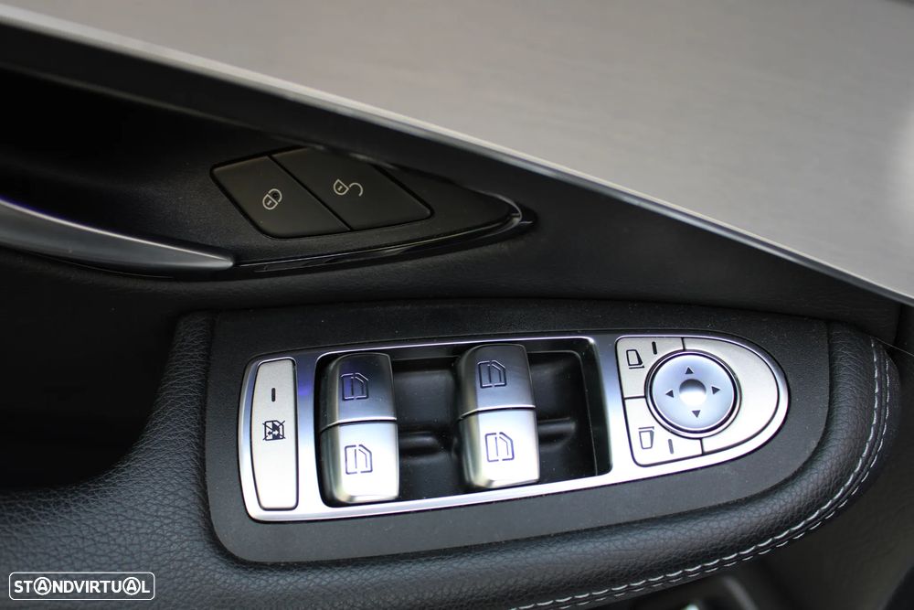 Mercedes-Benz GLC 300 de Coupe 4Matic 9G-TRONIC - 47