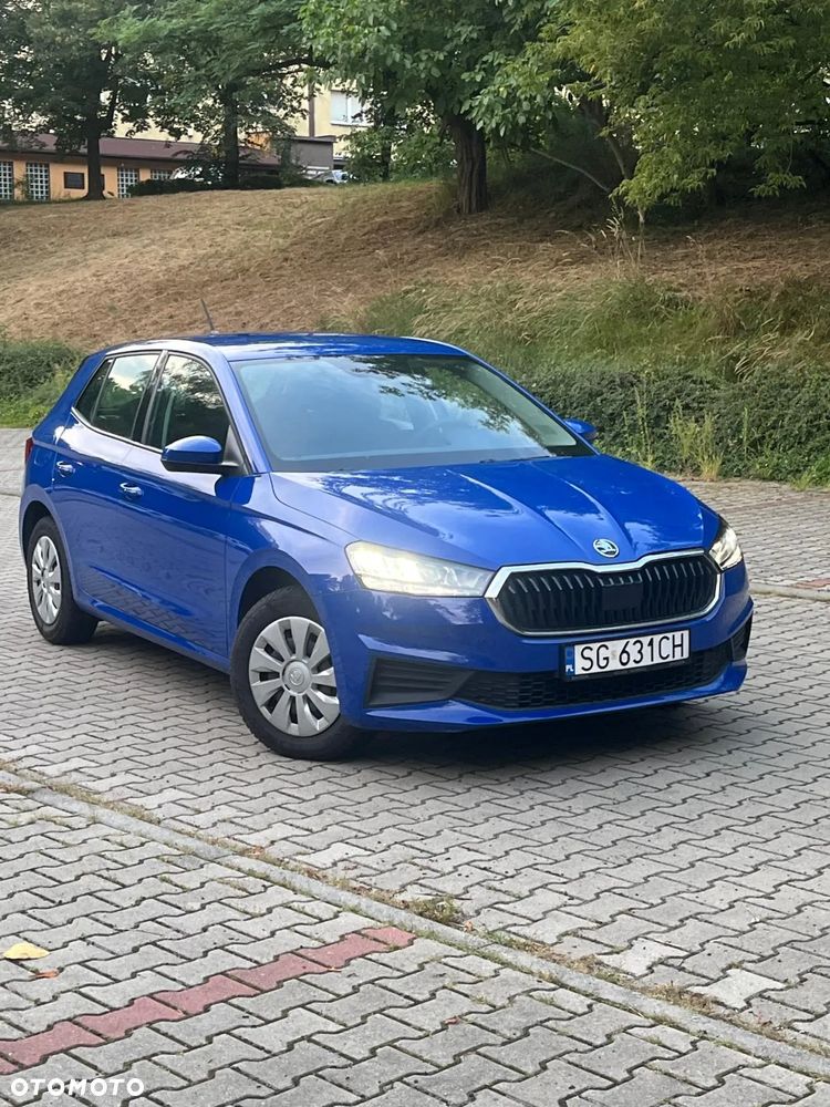 Skoda Fabia 1.0 Essence - 2