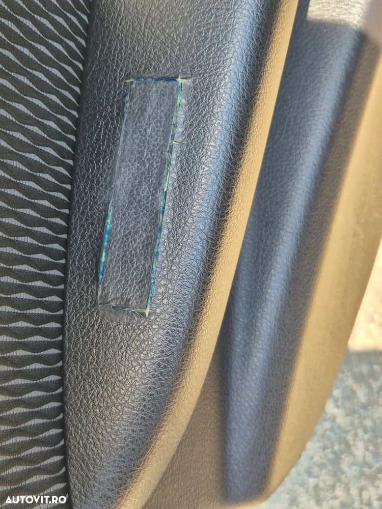 BMW Seria 3 320d Aut. - 25