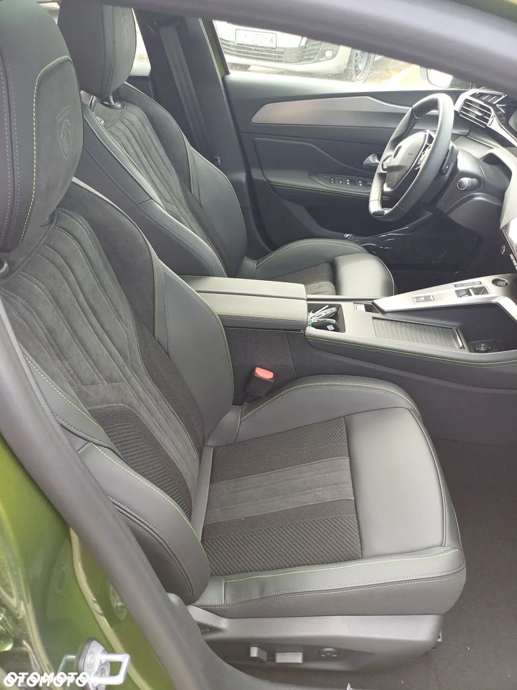 Peugeot 408 1.2 PureTech mHEV GT Exclusive S&S e-DCS6 - 10