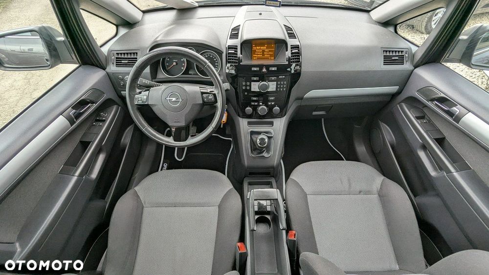 Opel Zafira - 20