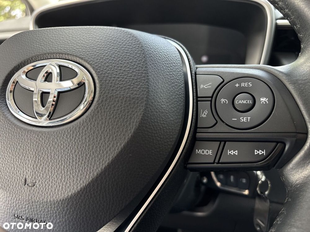 Toyota Corolla - 24