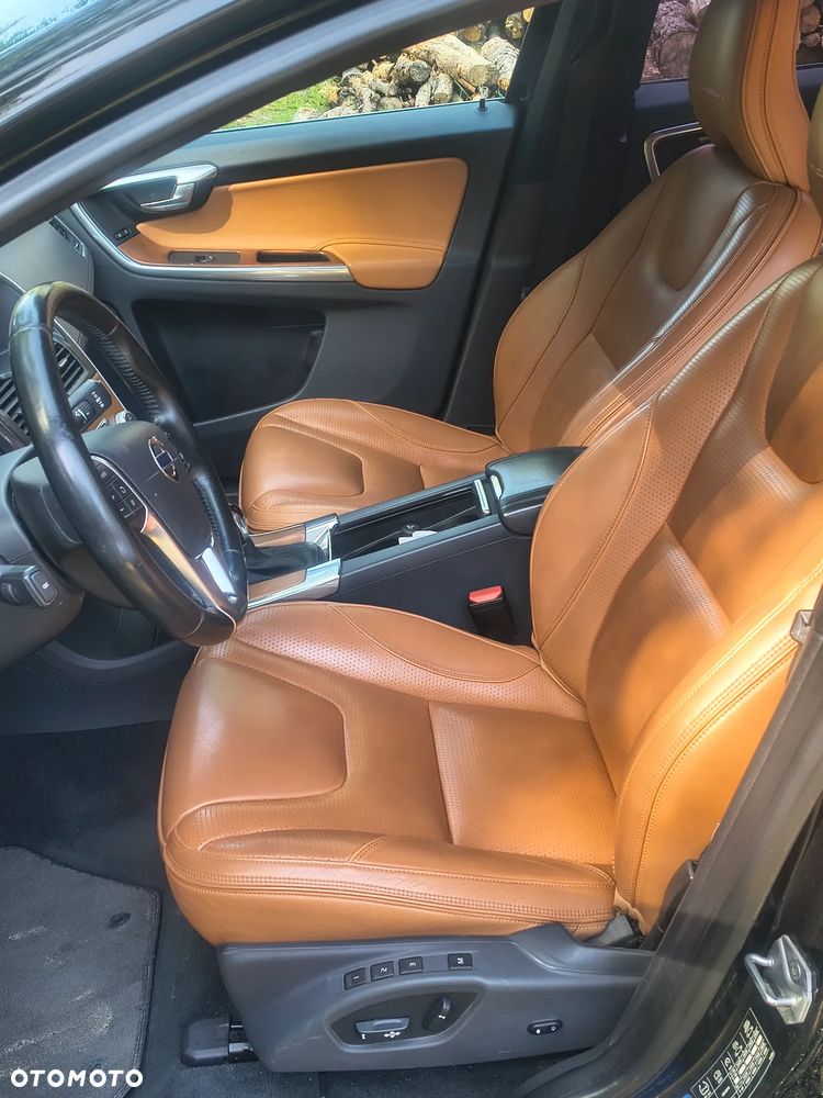 Volvo XC 60 - 5