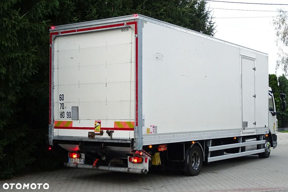 DAF LF 220 Euro 6 kontener 18p winda sprowadzony książka - 33