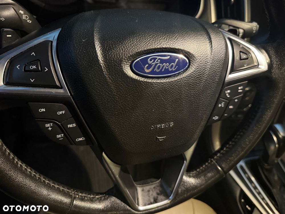Ford Edge - 27