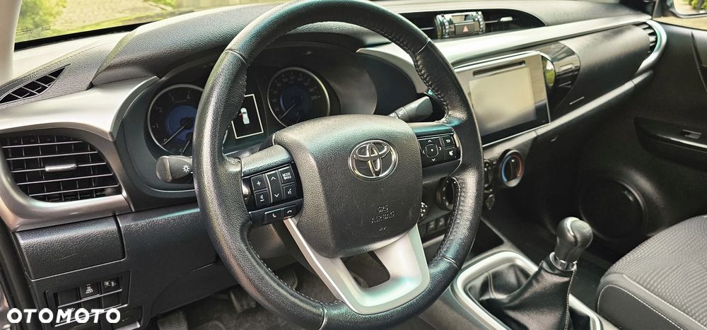 Toyota Hilux 4x4 Double Cab S&S Comfort - 6