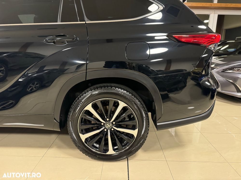 Toyota Highlander 2.5 L Hybrid Dynamic Force 248CP Luxury Pearly - 35