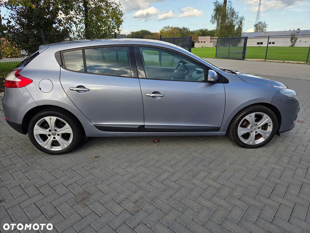 Renault Megane 1.6 16V 110 Dynamique - 8
