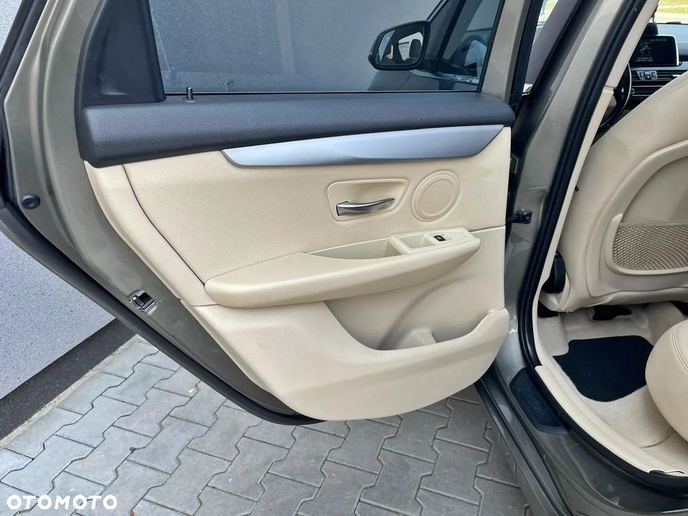 BMW Seria 2 218i Luxury Line - 22