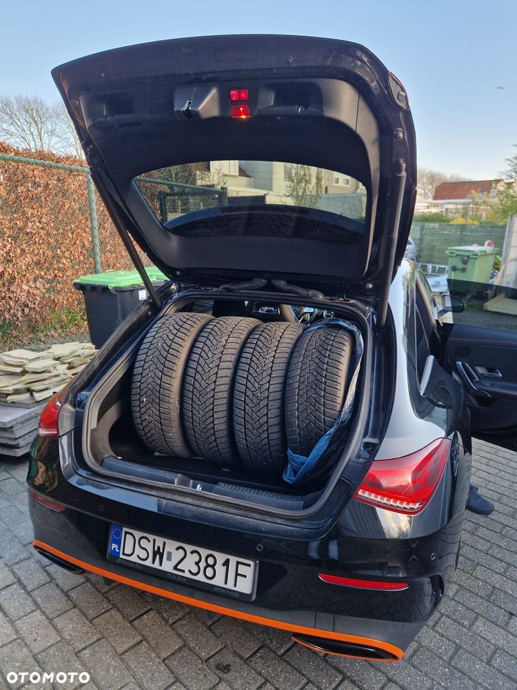 Mercedes-Benz CLA 250 4-Matic AMG Line 7G-DCT - 10
