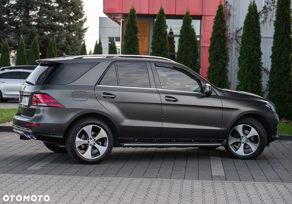 Mercedes-Benz GLE - 16