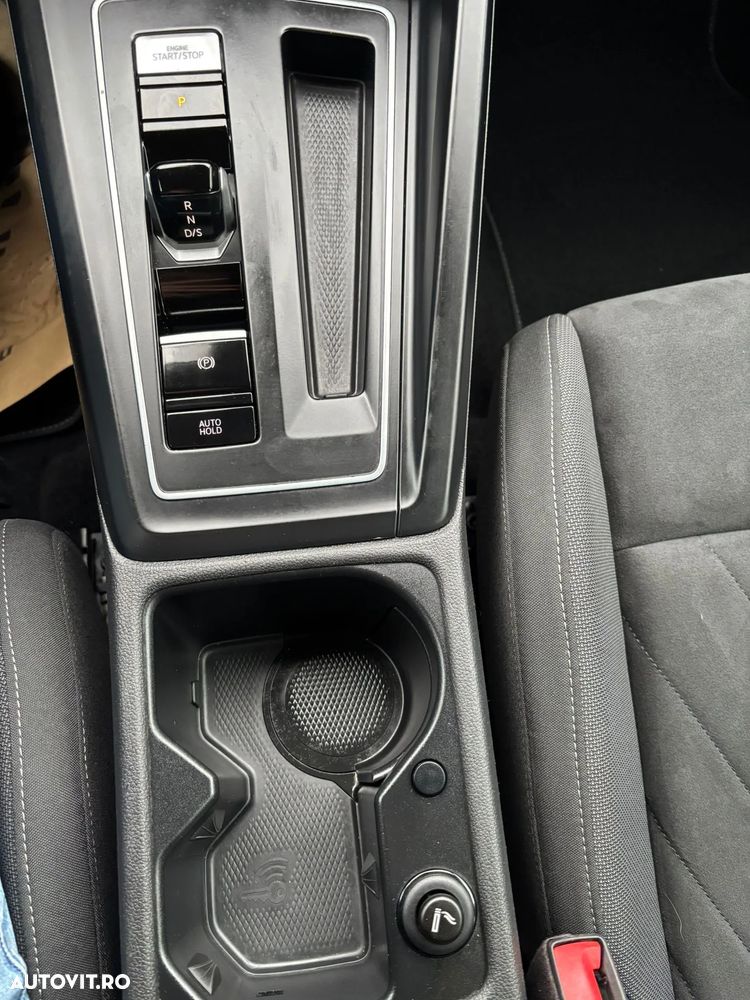 Volkswagen Golf 2.0 TDI DSG Comfortline - 8