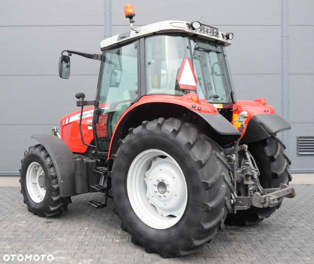 Massey Ferguson 5425 Dyna-4 - 3