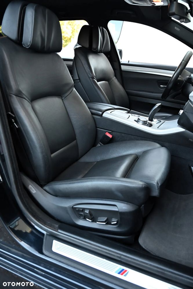 BMW Seria 5 520d M Sport Edition - 26