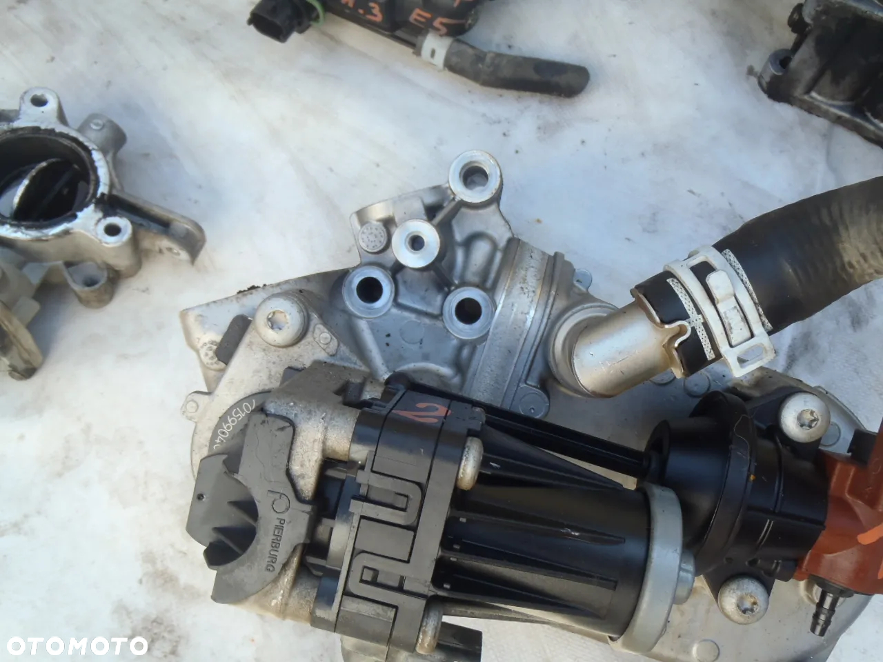 rozrusznik alternator sprężarka egr kolektor ssacy wydechowy silnik opel astra J corsa D Combo meriva B 1.3 ctdi - 17