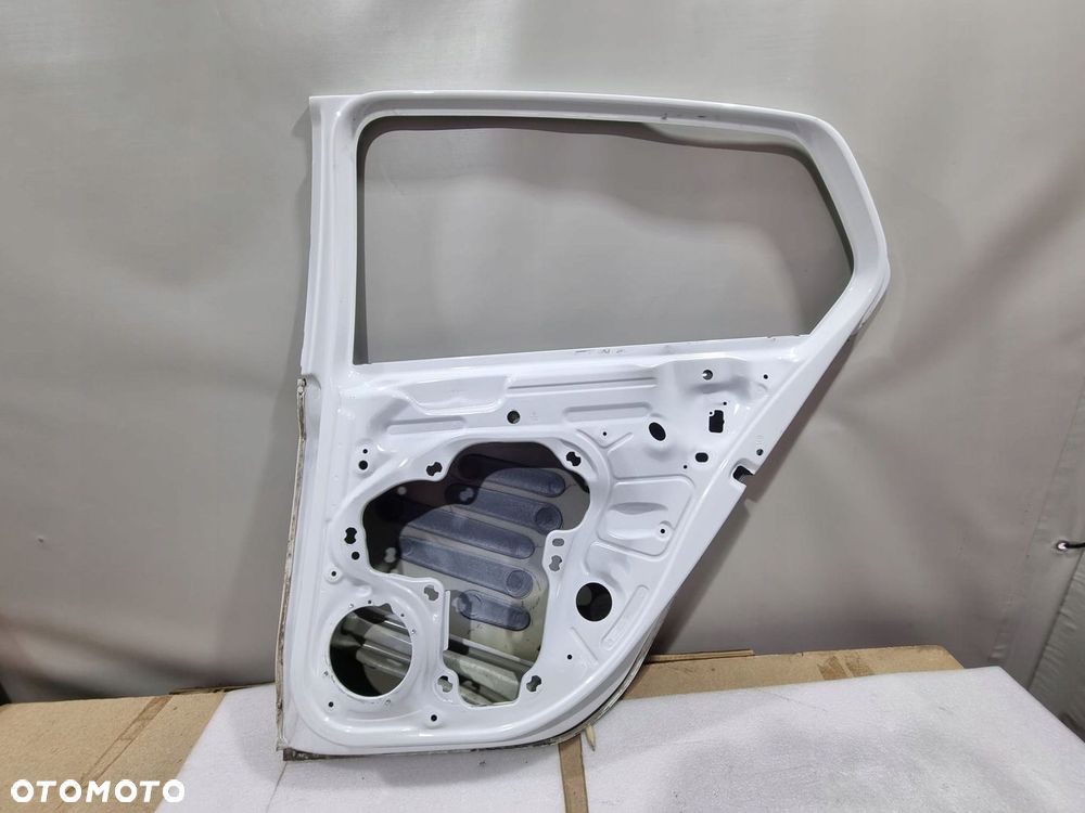 DRZWI PRAWE TYLNE VW GOLF VIII 8 - 4