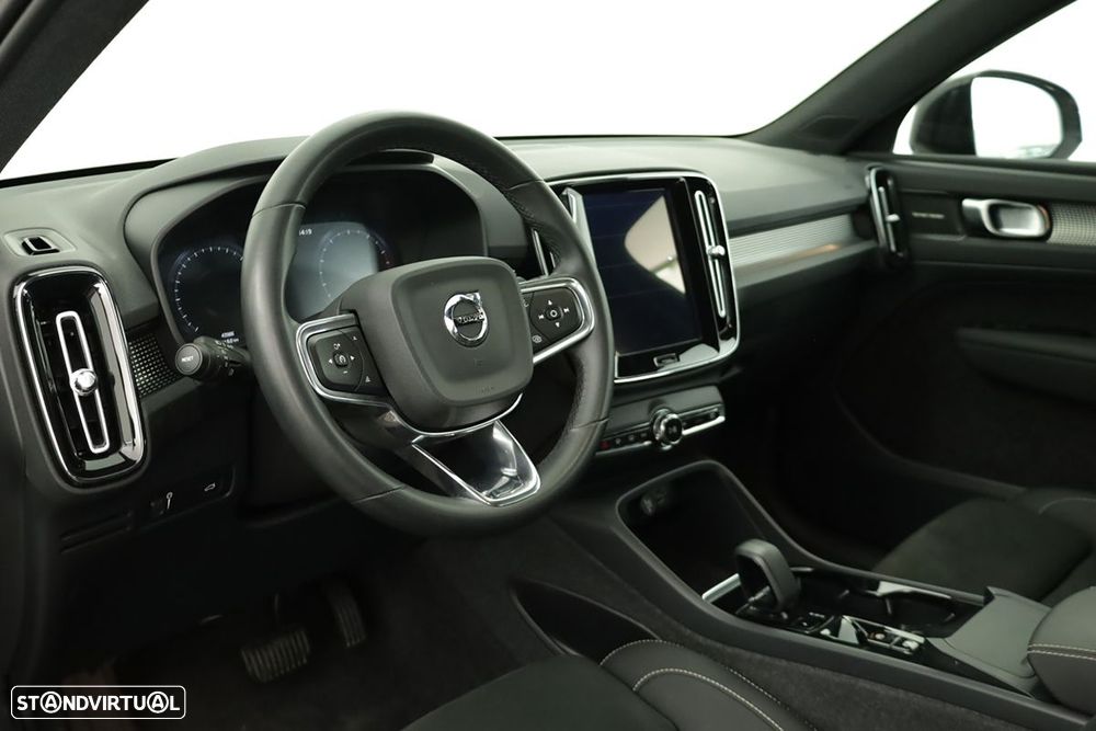 Volvo XC 40 1.5 T2 Plus Dark Auto - 7
