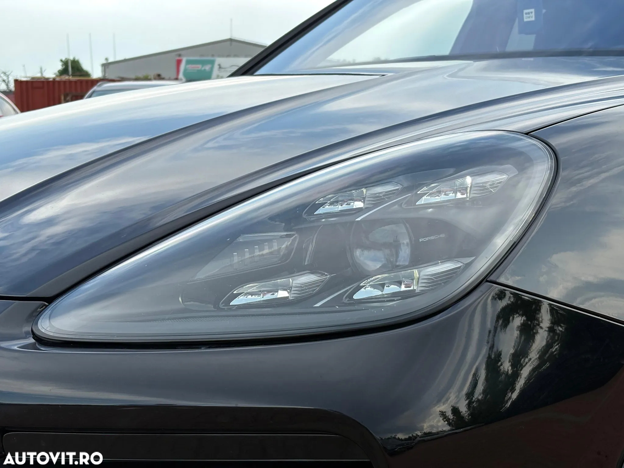 Porsche Cayenne S - 6