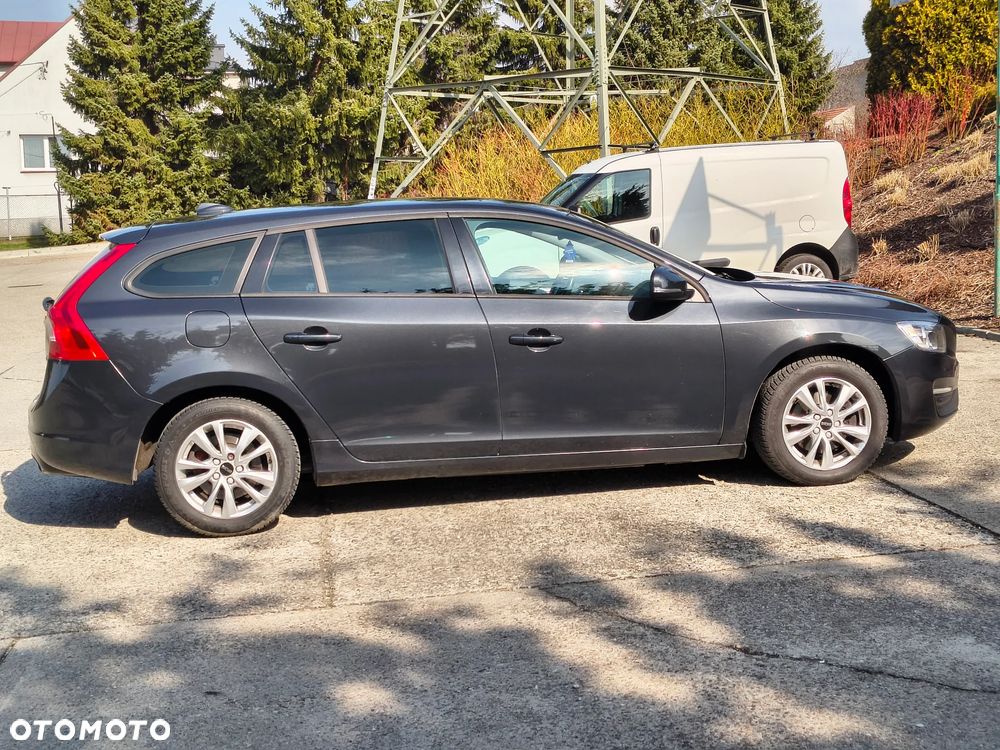 Volvo V60 D3 Geartronic Kinetic - 35