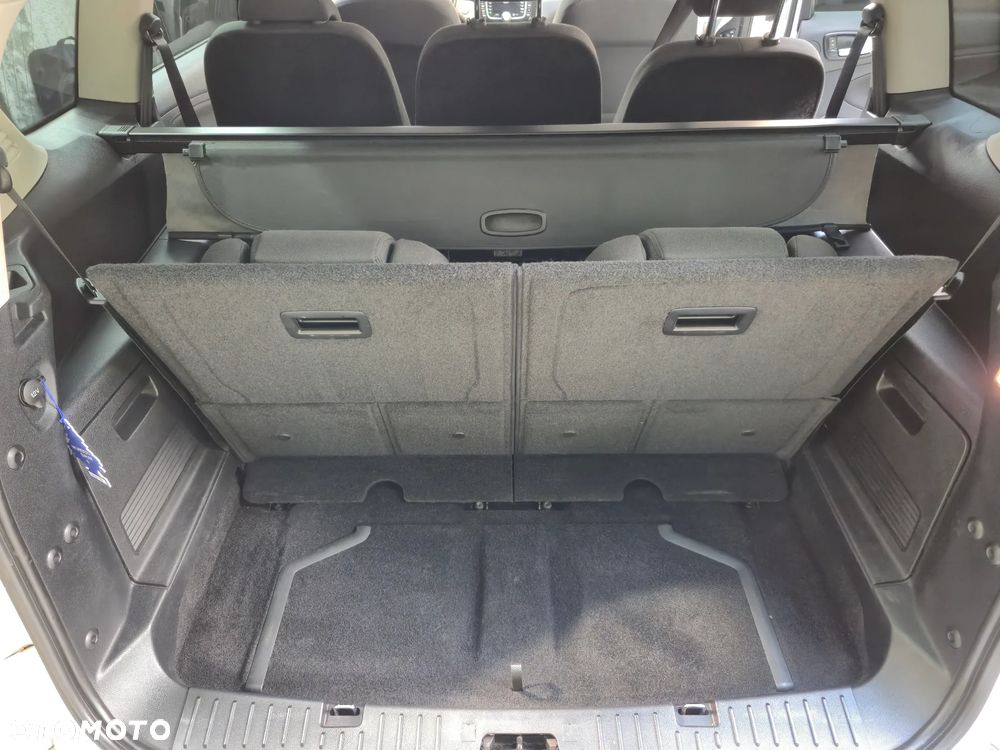 Ford S-Max - 10