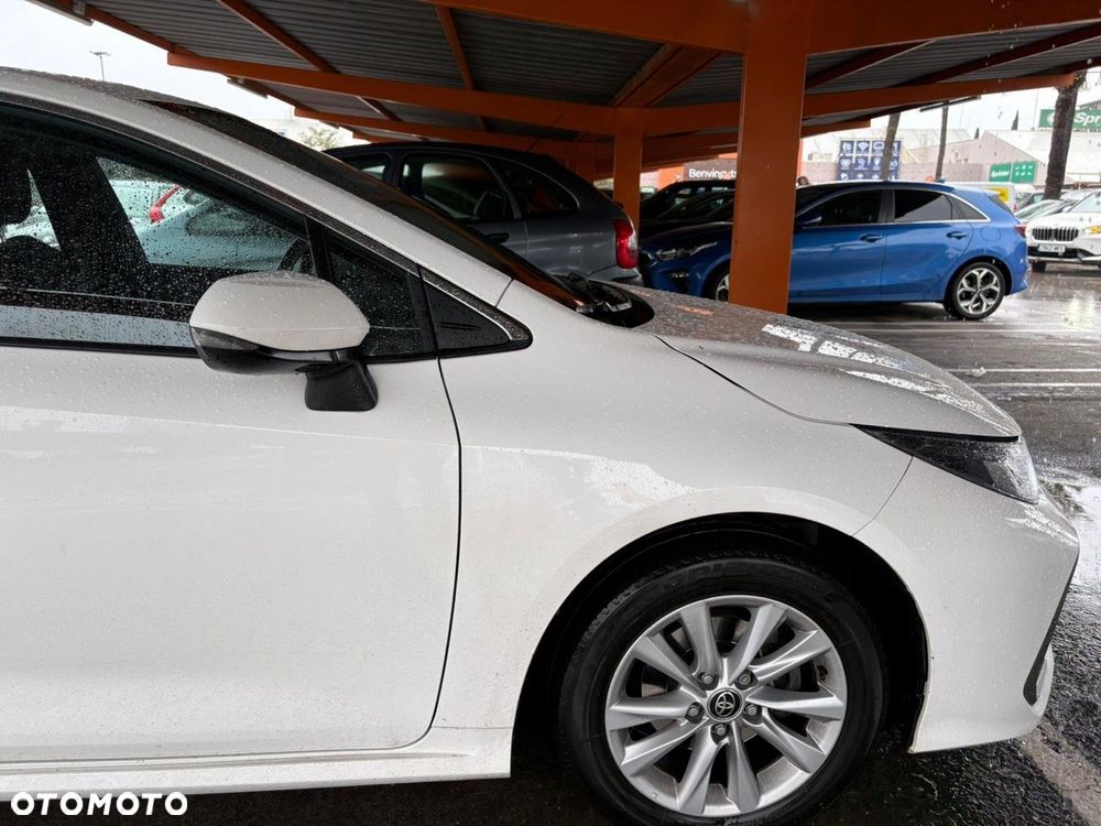 Toyota Corolla - 2