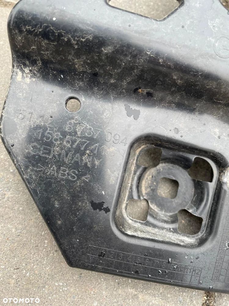 ŚLIZG MOCOWANIE ZDERZAKA TYŁ PRAWA STRONA BMW i4 G26 - 4