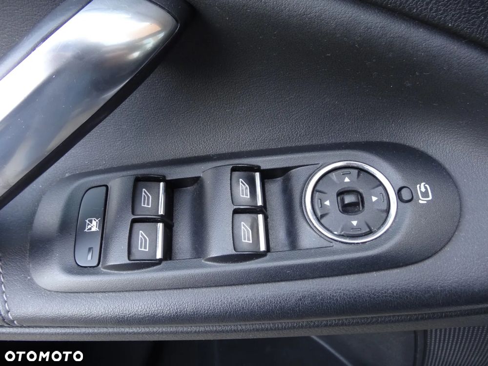 Ford Mondeo 2.0 TDCi Titanium X - 34