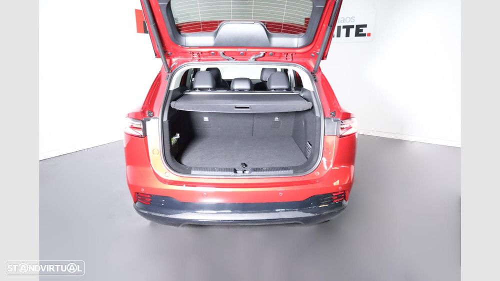MG HS 1.5 Plug-in Hybrid Luxury — fotografia 18