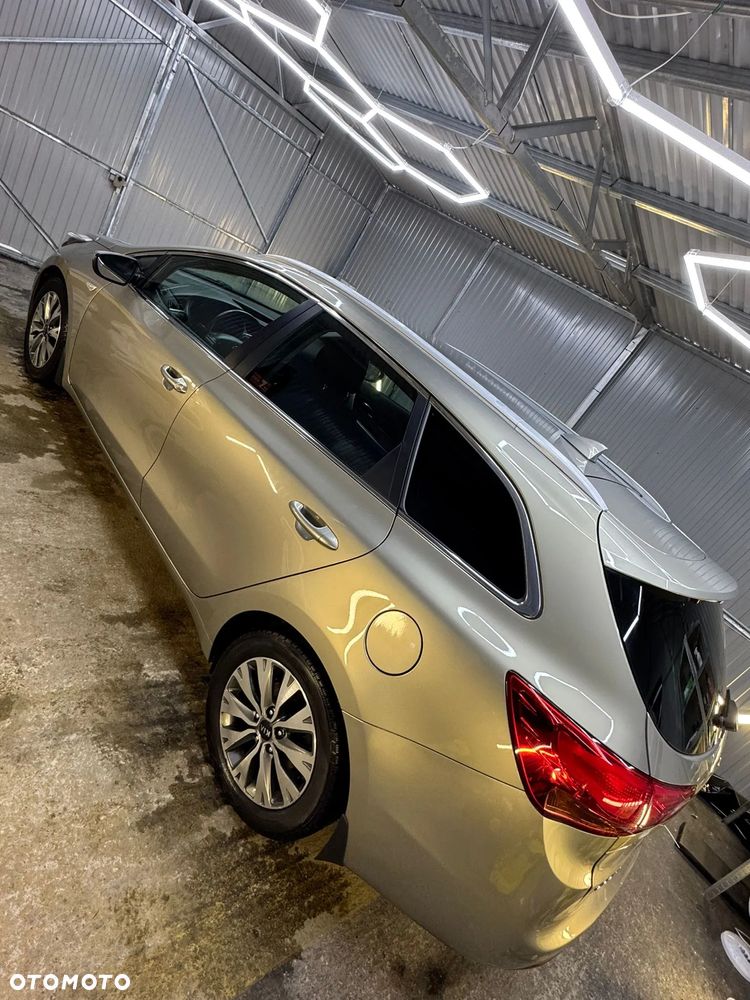 Kia Ceed 1.6 CRDi L Business Line - 8