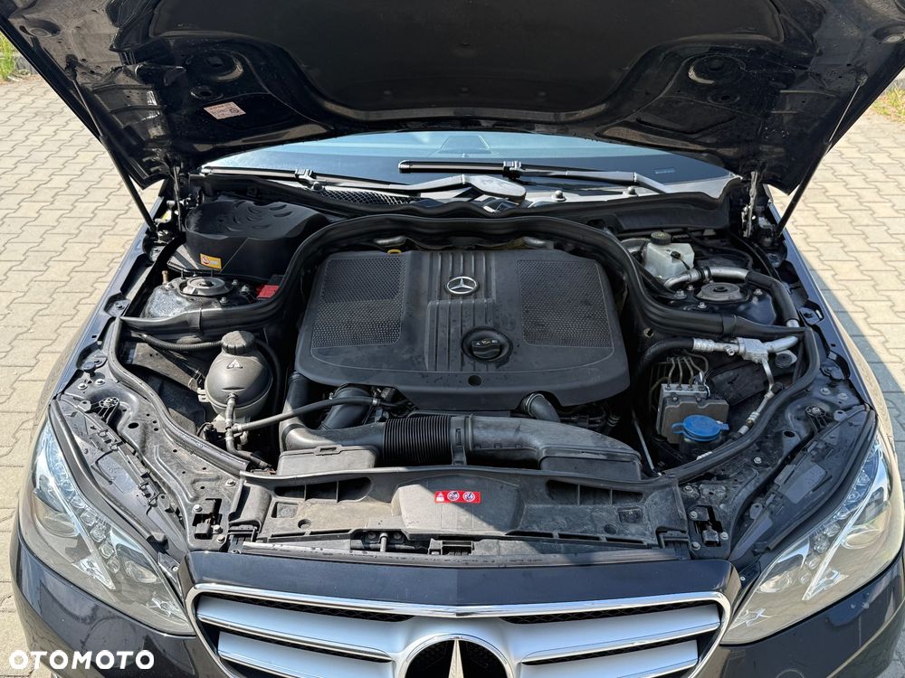 Mercedes-Benz Klasa E 250 CDI DPF BlueEFFICIENCY 7G-TRONIC Elegance - 22