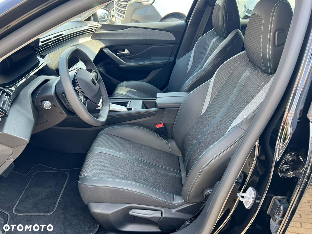 Peugeot 308 PureTech 130 GPF EAT8 Stop & Start Allure Pack - 13