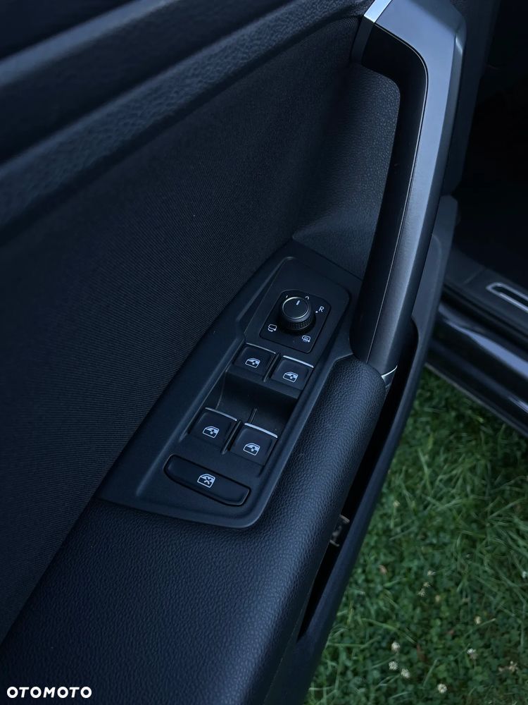 Volkswagen Tiguan - 16