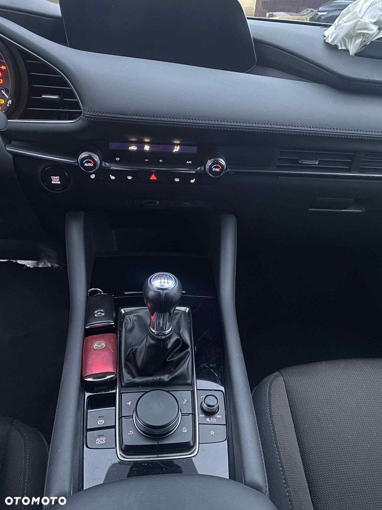 Mazda 3 SKYACTIV-G 2.0 M-Hybrid 150 - 17