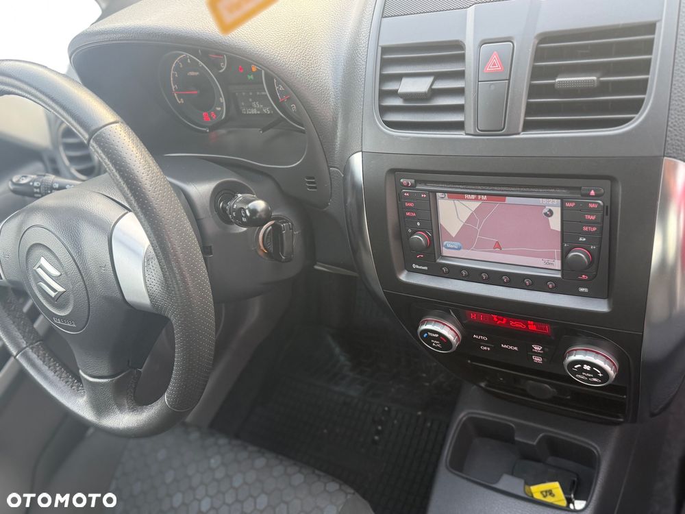 Suzuki SX4 Classic 1.6 VVT 4x4 Style - 10